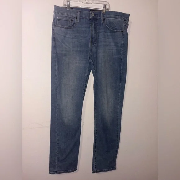 Lucky Brand Men’s Slim Straight 122 Blue Denim Jeans - Picture 1 of 8